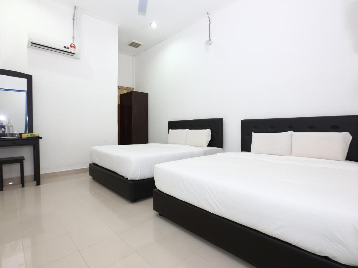 Spot On 89778 Aisy Hotel Tanah Merah  Bagian luar foto